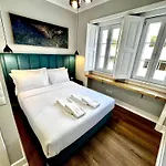 Relax And Explore And Bed & Breakfast Lisbon