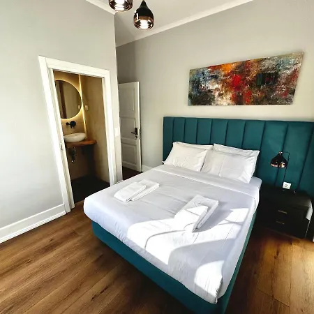 Relax And Explore And Bed and breakfast *