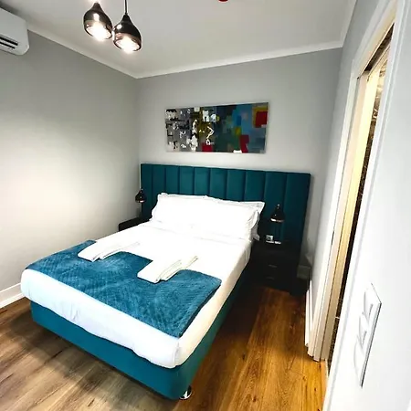 Relax And Explore And * Lisboa