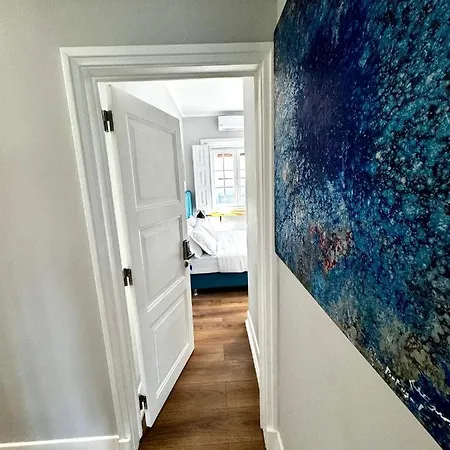 Bed and breakfast Relax And Explore And *