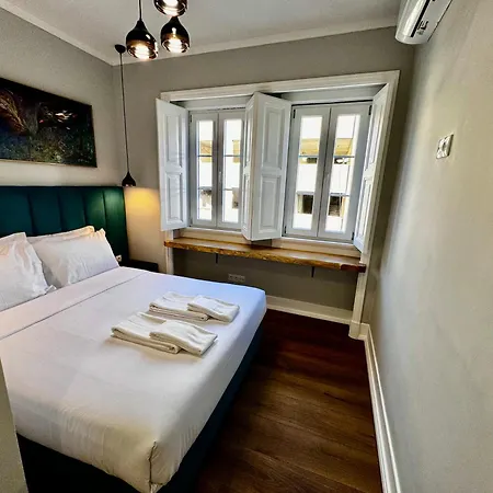 Relax And Explore And Bed & Breakfast Lisboa