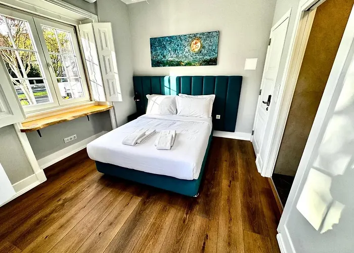 Bed & Breakfast Relax And Explore And *