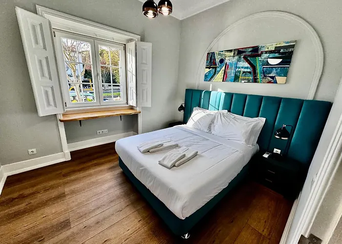 Bed & Breakfast Relax And Explore And Lissabon