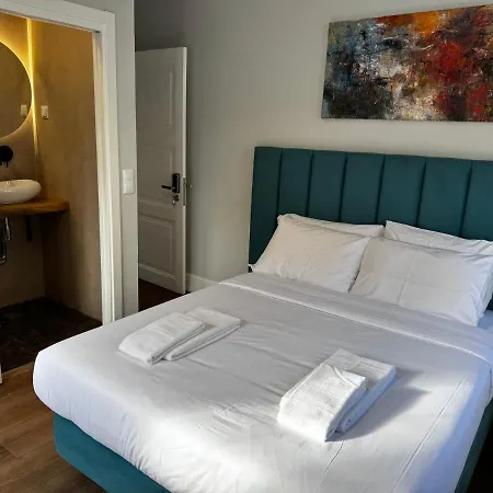 Relax And Explore And * Лісабон