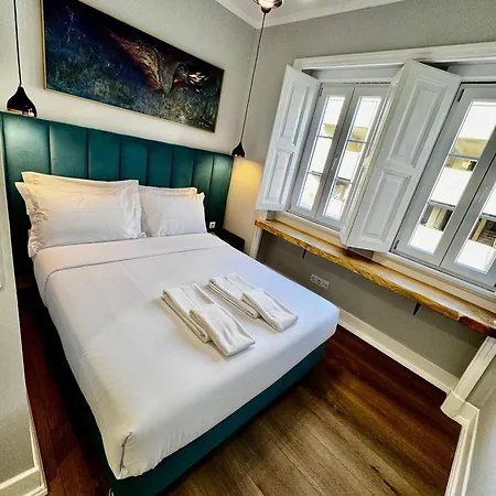 Relax And Explore And * Лісабон