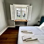 Relax And Explore And Bed and Breakfast