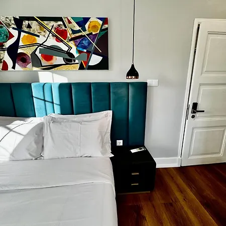 فندق مبيت وإفطار Relax And Explore And Lisboa
